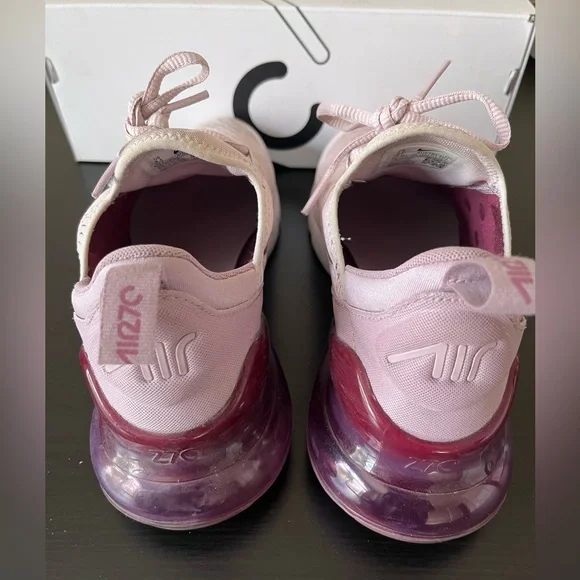 Nike Women’s Air Max 270 - Picture 4 of 7
